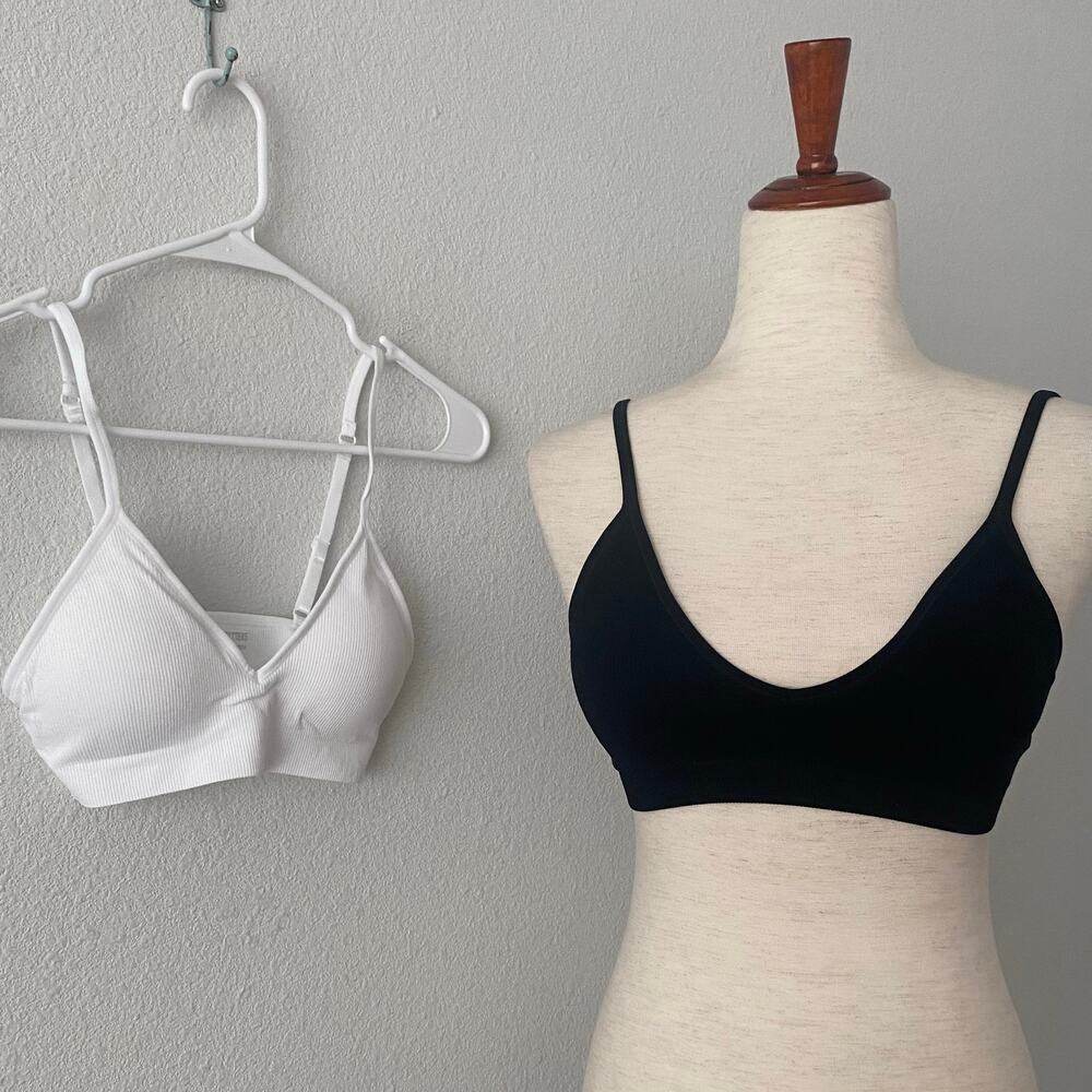 ZENANA OUTFITTERS BUNDLE OF TWO Softly Padded Loungewear Bralettes Size S/M